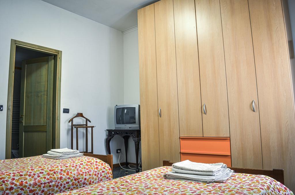 Bed And Breakfast Arcobaleno Bologna Exterior photo